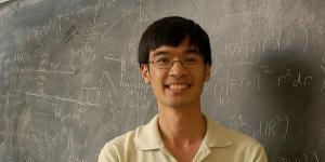 Avec un QI de 230, le mathématicien chinois Terence Tao dépasse le record d'Einstein