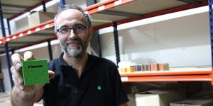 Ce prof de maths est un maître cubes
