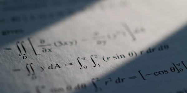 Un homme a résolu un casse-tête mathématique du MIT imaginé en 1999