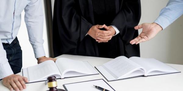 Un étudiant attaque Auchan en justice après avoir perdu un jeu-concours