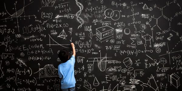 Mathématiques : l'élève peut-il dépasser l'IA ?