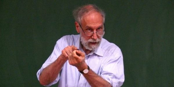"Ne vendons pas notre âme à l'intelligence artificielle", le mathématicien Alain Connes s'exprime sur France Info