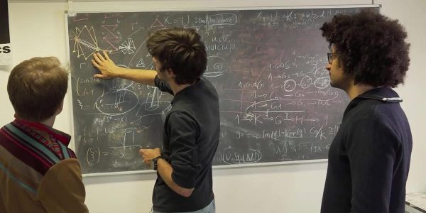 La résolution d'un vieux problème par l'IA pousse les scientifiques à mieux encadrer son usage