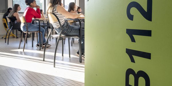 Bac techno 2026 : physique-chimie, maths, économie... Les sujets et corrigés des épreuves du mardi 16 juin