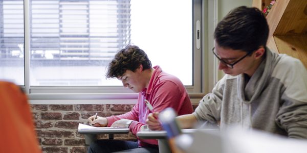 Test de positionnement de seconde 2025 : des résultats en baisse en français dans les deux voies et en mathématiques pour la voie professionnelle