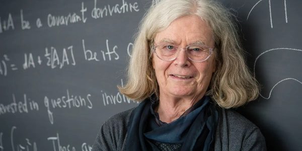 Enfin reconnue ! Karen Uhlenbeck, première femme à obtenir le prix Abel de mathématiques