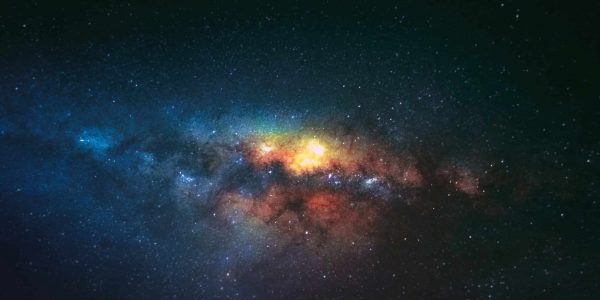 Le modèle cosmologique standard est-il instable "comme un crayon sur sa pointe" ? Des mathématiciens proposent une alternative à l'énergie sombre