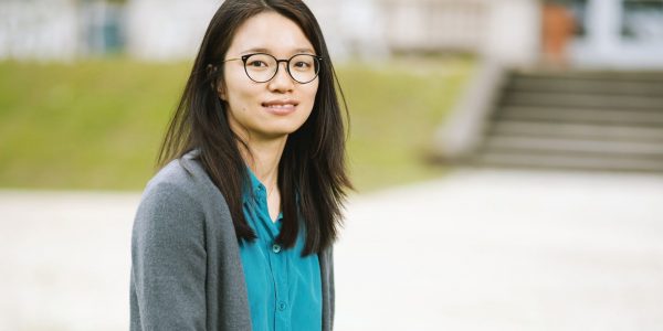 Hong Wang remporte la médaille Fields 2026 : pourquoi la 3e femme récompensée entre dans l'histoire des mathématiques