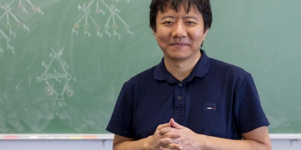 Médaille Fields 2026 : Yu Deng, virtuose de la combinatoire des arbres
