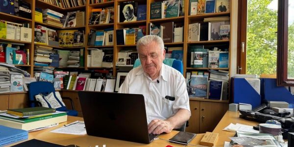 (Multimédia) Les mathématiques ont besoin d'ouverture et d'autonomie, selon l'ancien directeur de l'IHES (INTERVIEW) - Xinhua